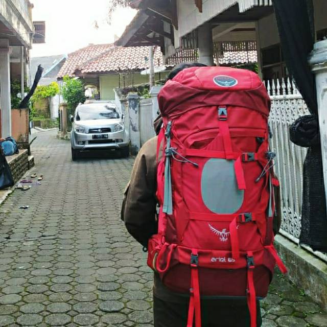 ARIEL 65L Carrier gunung ospreey + jaket outdoor consina polar + raincover osprey ariel 65