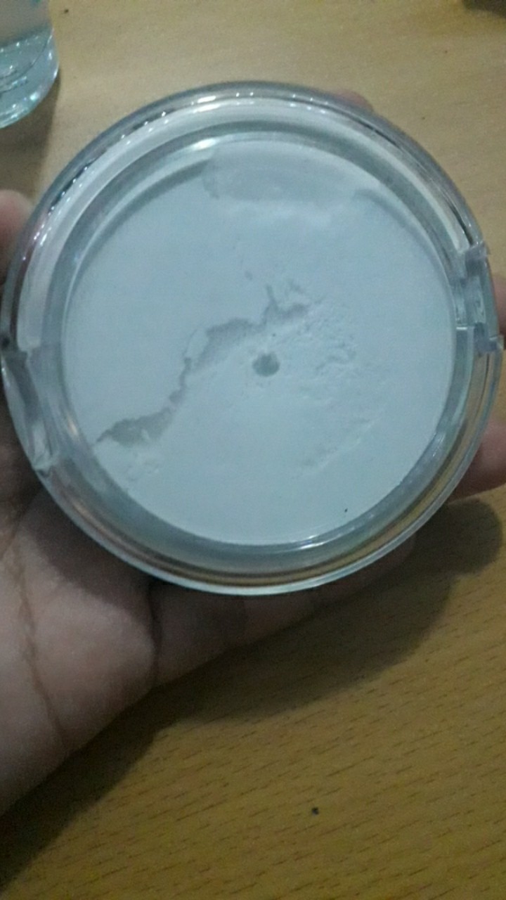 Stid 1pcs Portable Empty Cosmetic Sifter Loose Jar Container Puff Box Container Case Jelly