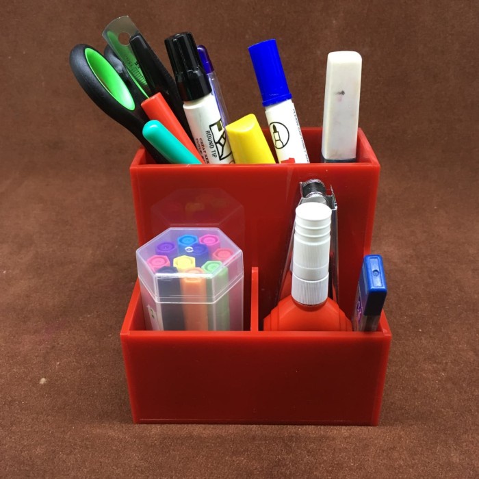 

Murah Acrylic Box Pensil (Merah)