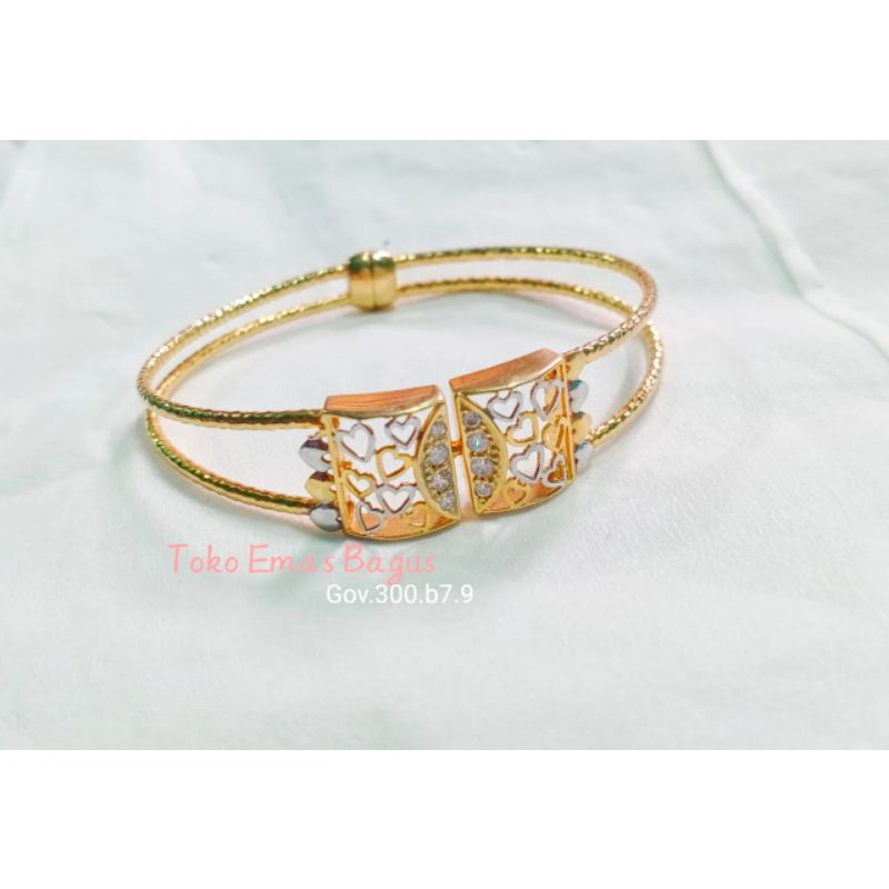 Gelang oval emas variasi plat permata putih kadar 300 6k