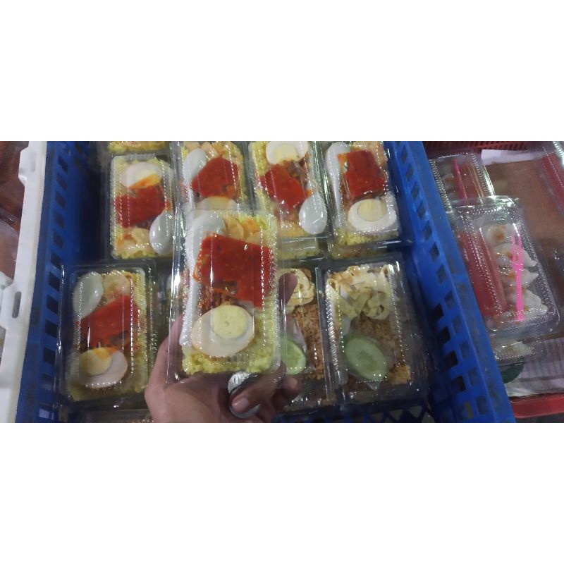 

NASI KUNING TELUR OREK SAMBEL / NASI KUNING ISTIMEWA (Kemasan Mika)