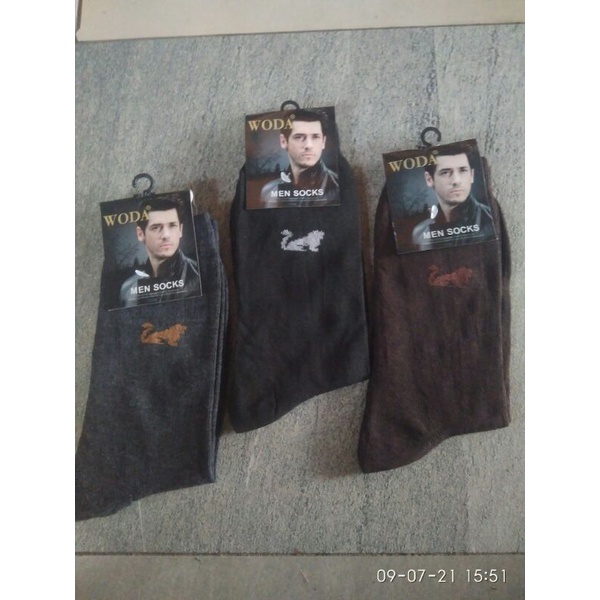 kaos kaki pria panjang