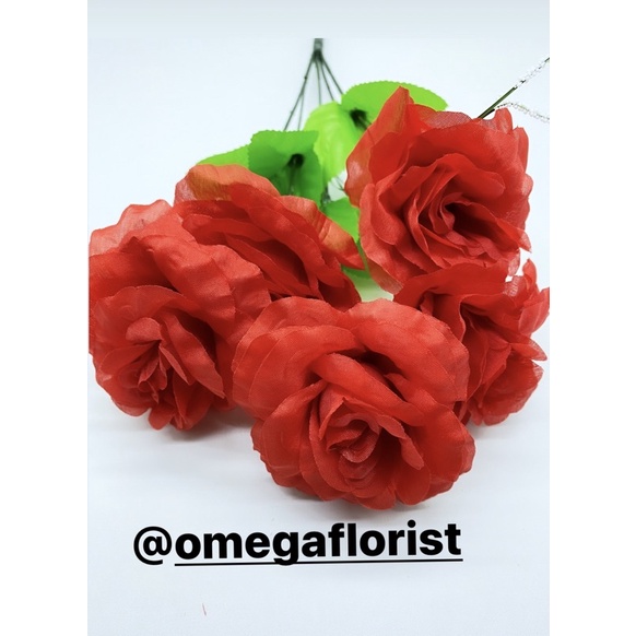 Rose belanda X5 Bunga Artificial/Bunga Plastik/Bunga Dekorasi/Dekorasi Pernikahan/Pernikahan-Merah