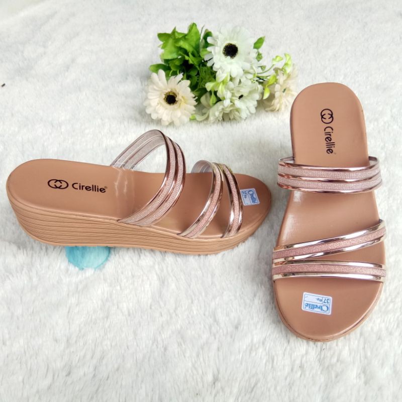 Sandal Wanita Wedges Cirellie