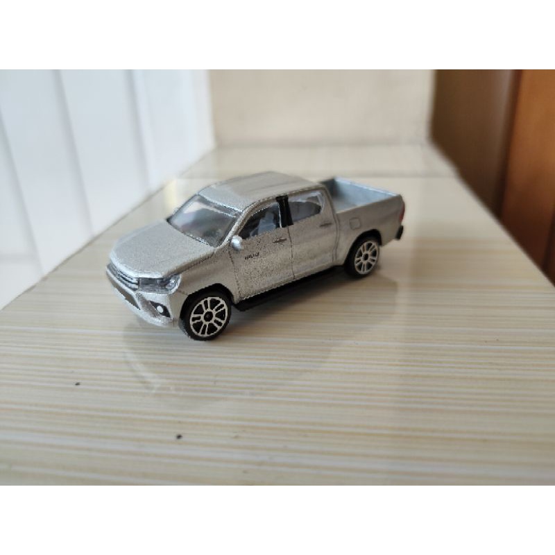 Jouet Majorette Toyota Hilux Revo Série 3 Orange - Échelle 1:58 (3 Pouces), En Métal, Boîte Longue, Collection