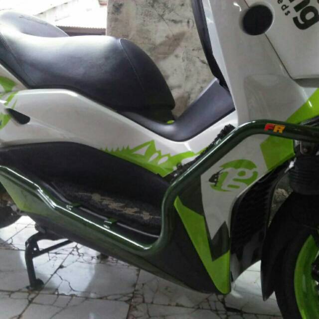 Crash bar yamaha xmax250