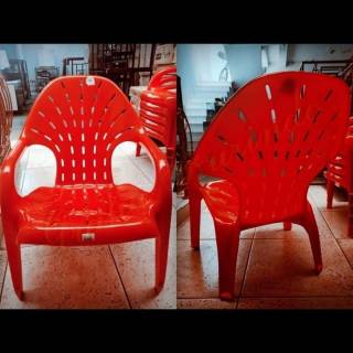 KURSI PLASTIK SWISS GREEN LEAF KURSI SANTAI WARNA MERAH KURSI PLASTIK SWISS GREEN LEAF KURSI SANTAI WARNA MERAH