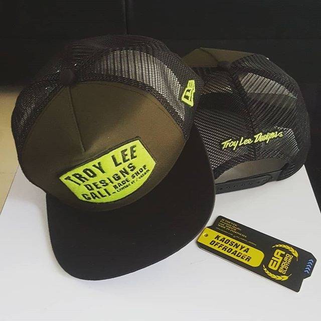 Topi Trucker TLD