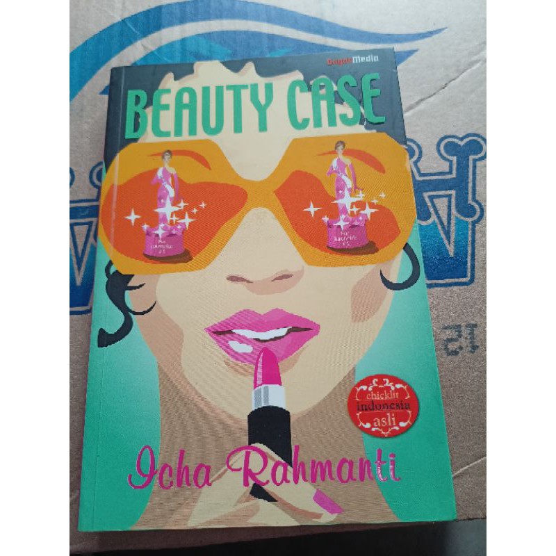 Beauty Case oleh Icha Rahmanti