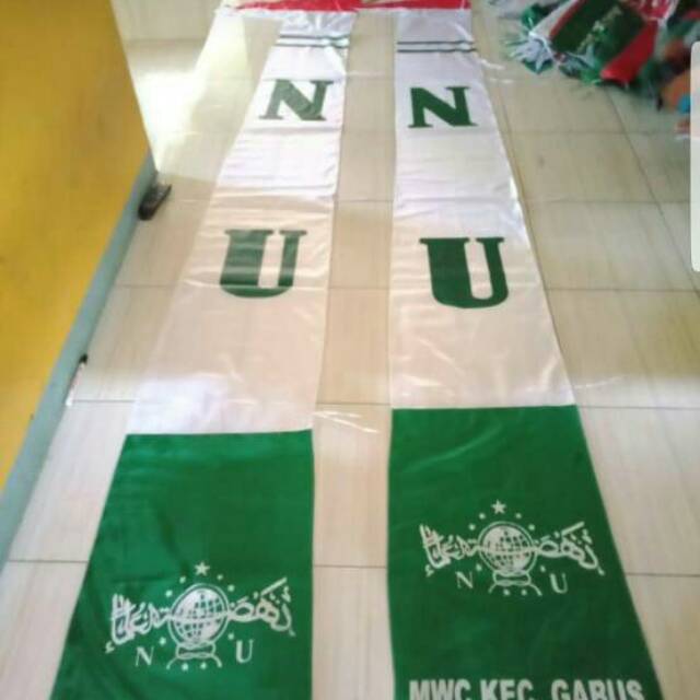 umbul umbul tulisan logo gambar