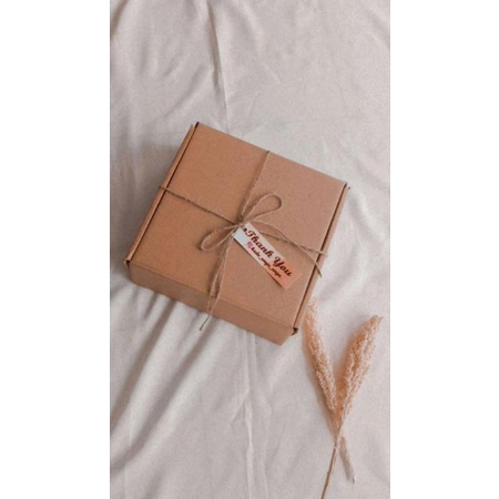 

Hampers Snack/ kado ultah