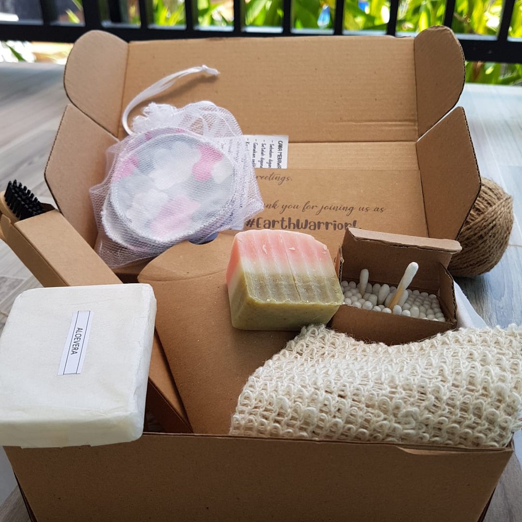 

Hampers Lebaran Gift Box Eco-friendly Gift Hampers Bath Set Kado Wisuda Anniversary Gift Wedding