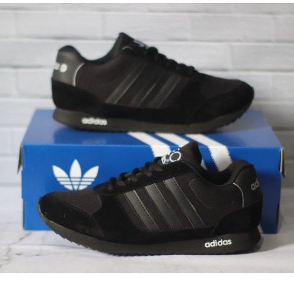 Sepatu Sekolah Adidas Warna Hitam Polos