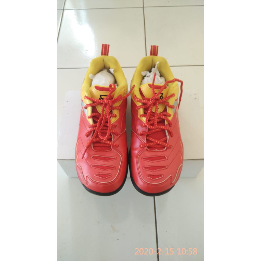 Sepatu Bulutangkis RS JF704