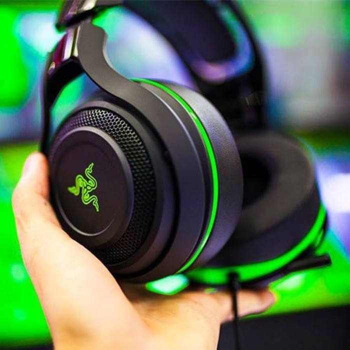 Razer green. Комплект Razer man of War 7.1. Razer mano'War дужка.