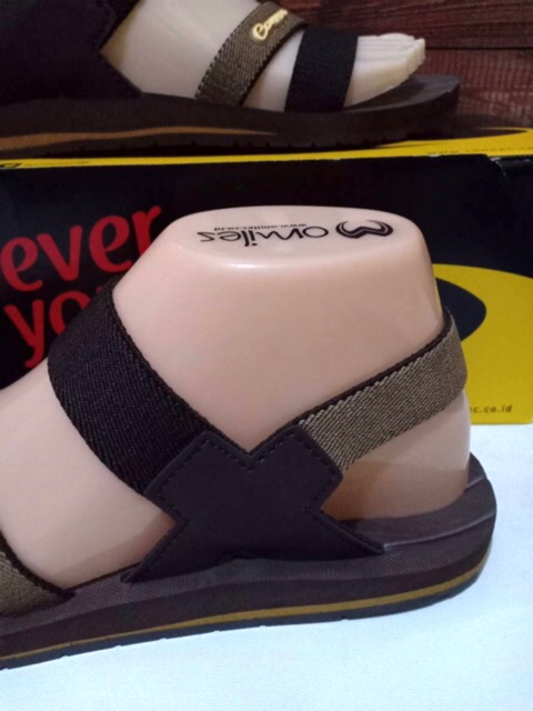 Sandal Wanita Connec Crysan Coklat