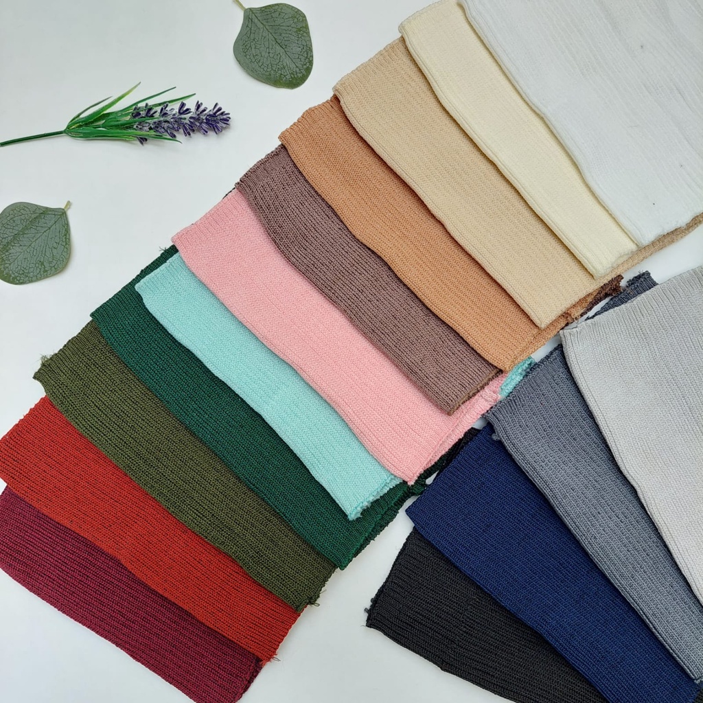 Bandana Rajut