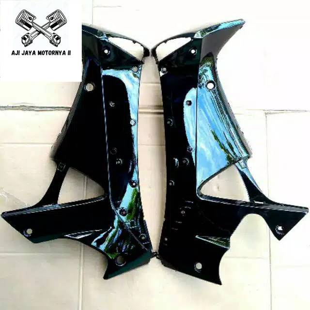 Sayap luar supra x 125 lama hitam