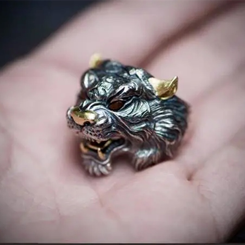 Cincin Model Terbuka Desain Kepala Harimau Warna Silver Dapat Disesuaikan Gaya Retro Untuk Pria