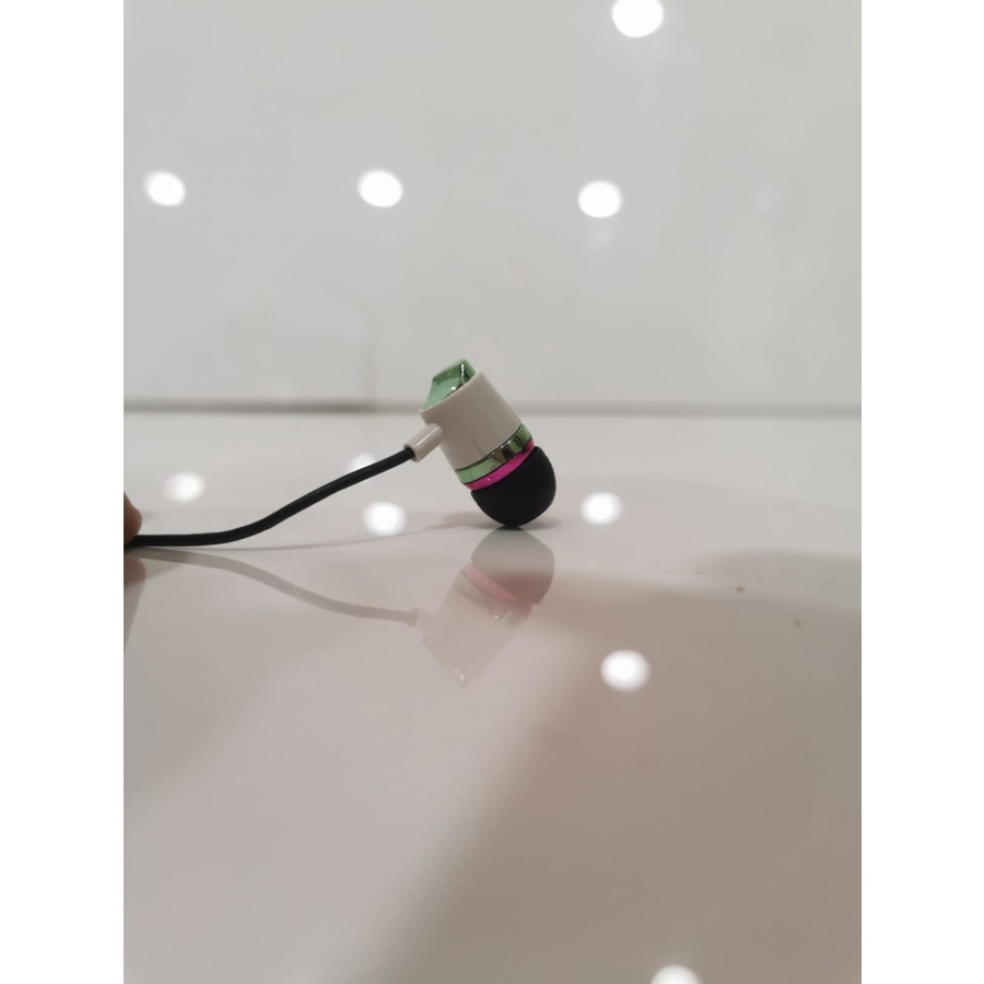 J28 - Headset Handsfree Krom PUREBASS Hi-Res 3.5mm With Mic Branded