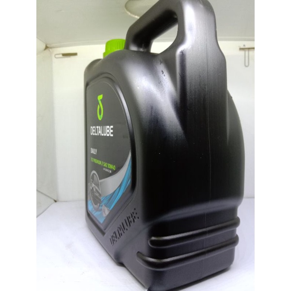 OLI MESIN DELTALUBE DAILY 757 PREMIUM SAE 10W40 4 LITER