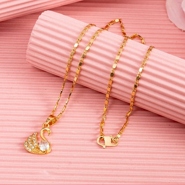 Kalung  Aesthetic Titanium Anti karat Terbaru 2021  Kalung Wanita Lapis Emas 24k Anti Luntur Aksesoris Wanita Kalung liontin kupu-kupu / hati / angsa