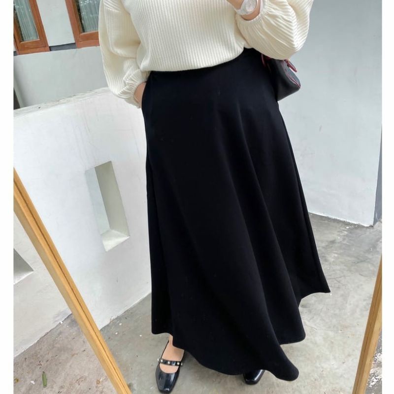 FAVOLIO SKIRT BY OUTFIX