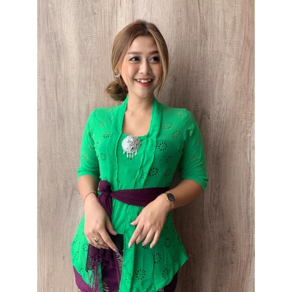 SALE Kebaya Jadi sutra crepe Syahrini M L XL XXL-Hijau daun