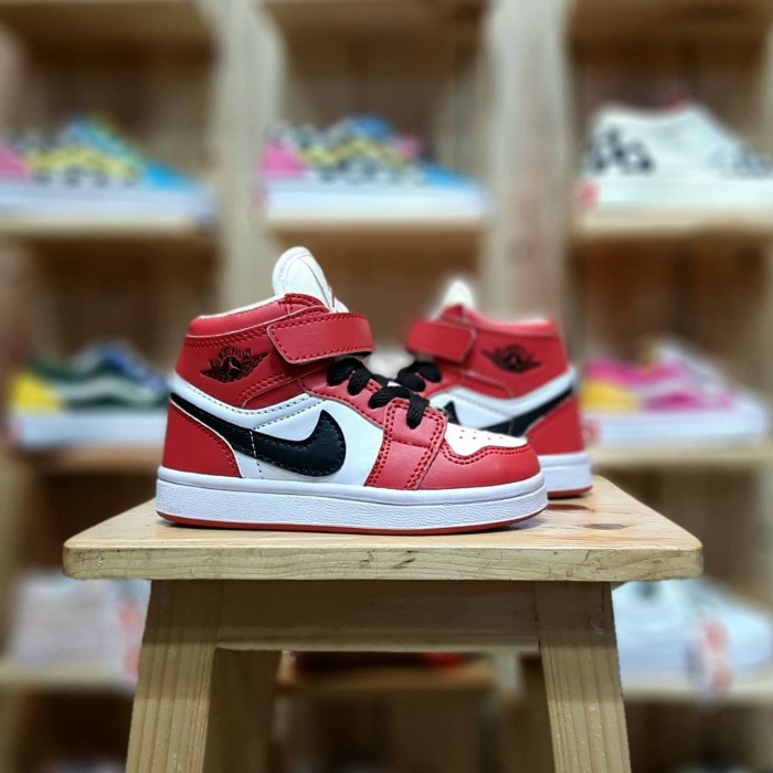 SEPATU ANAK NIKE AIR JORDAN 1 KIDS FF CHICAGO SIZE 21-35 - 21