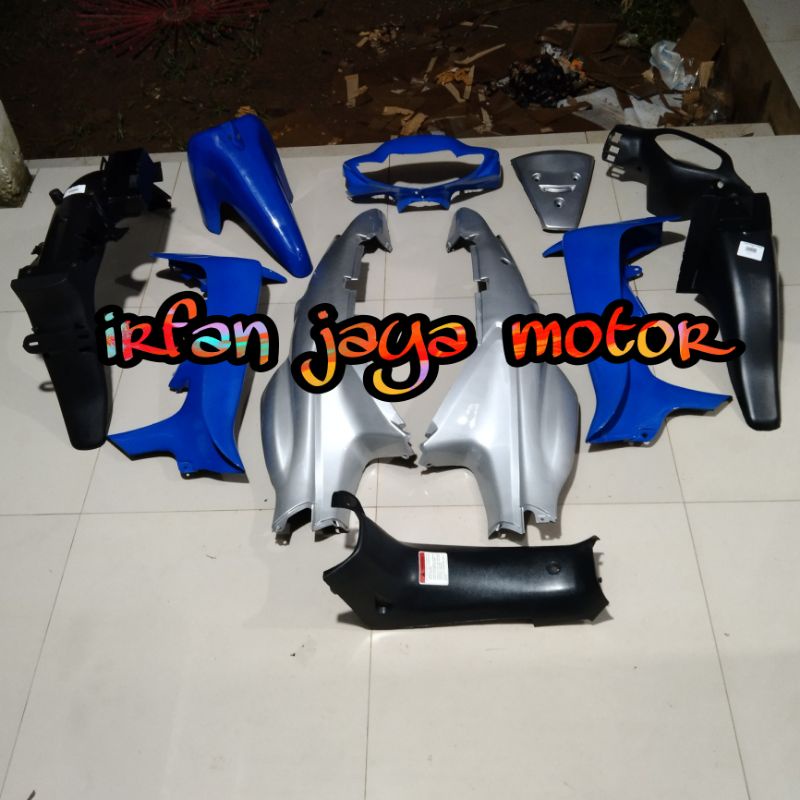 Cover body full halus kasar Suzuki Smash 110 lama biru silver