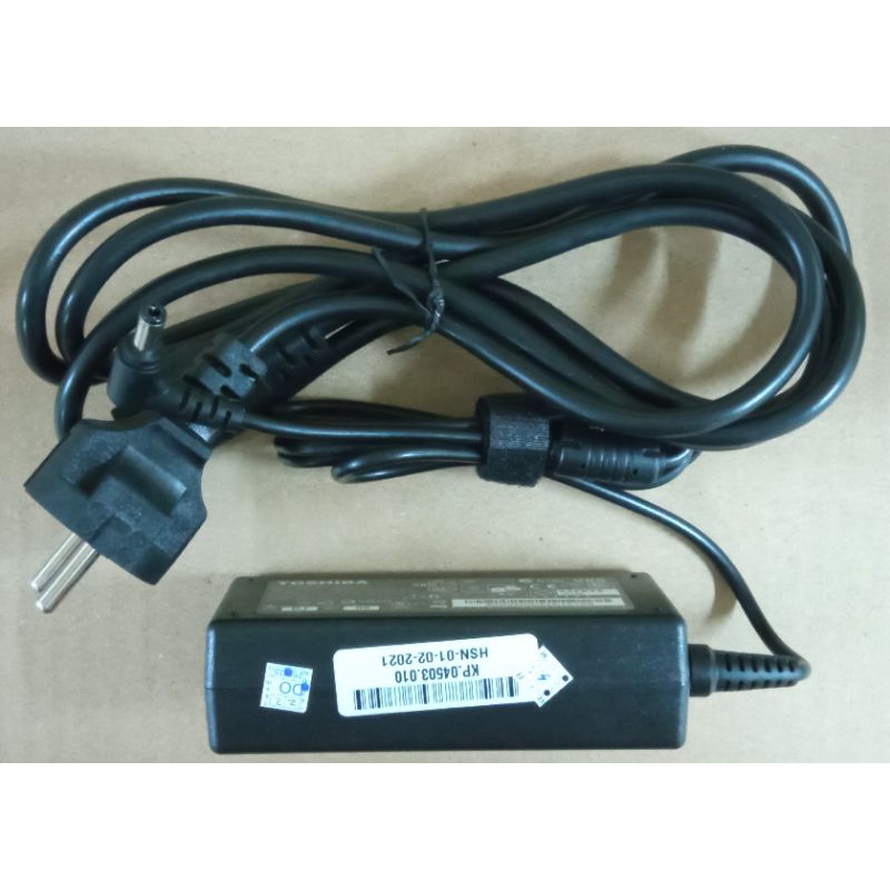 Adaptor charger Toshiba 19V 2.37A DC 5.5*2.5 mm for Toshiba Satelite C640D C650D L745D T215D T235D Portege T210 Z830