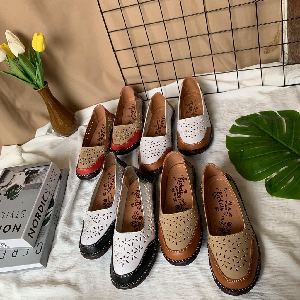 LASER 2WARNA 2 sepetu cewek terlaris flat shoes wanita kece populer trandy termurah Sandal Slop Slip On Wanita Sandal Cewek  SLIP ON WANITA TERBARU KEKINIAN FLATSHOES KOREAN STYLE SEPATU CEWEK SLIPON FLAT SHOES CASUAL SANTAI RAMADHAN SALE FLATSHOES