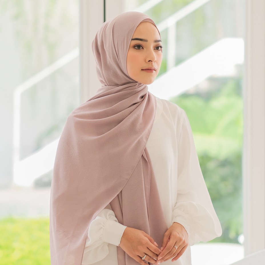 Lozy Hijab - Ilya Shawl ( Pashmina Ceruti )-Nude Cream