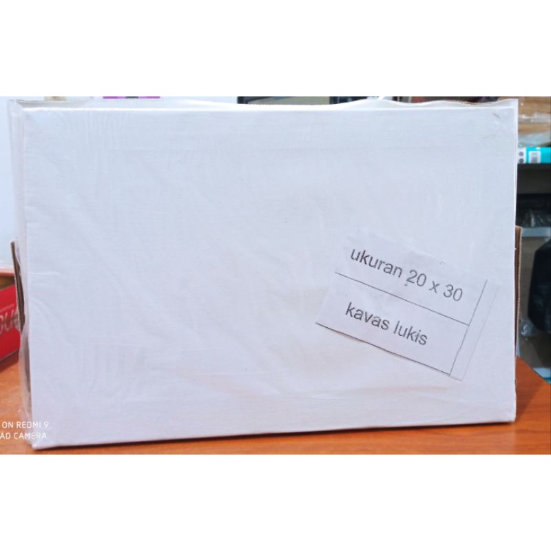 

Kanvas Lukis 20x 30cm