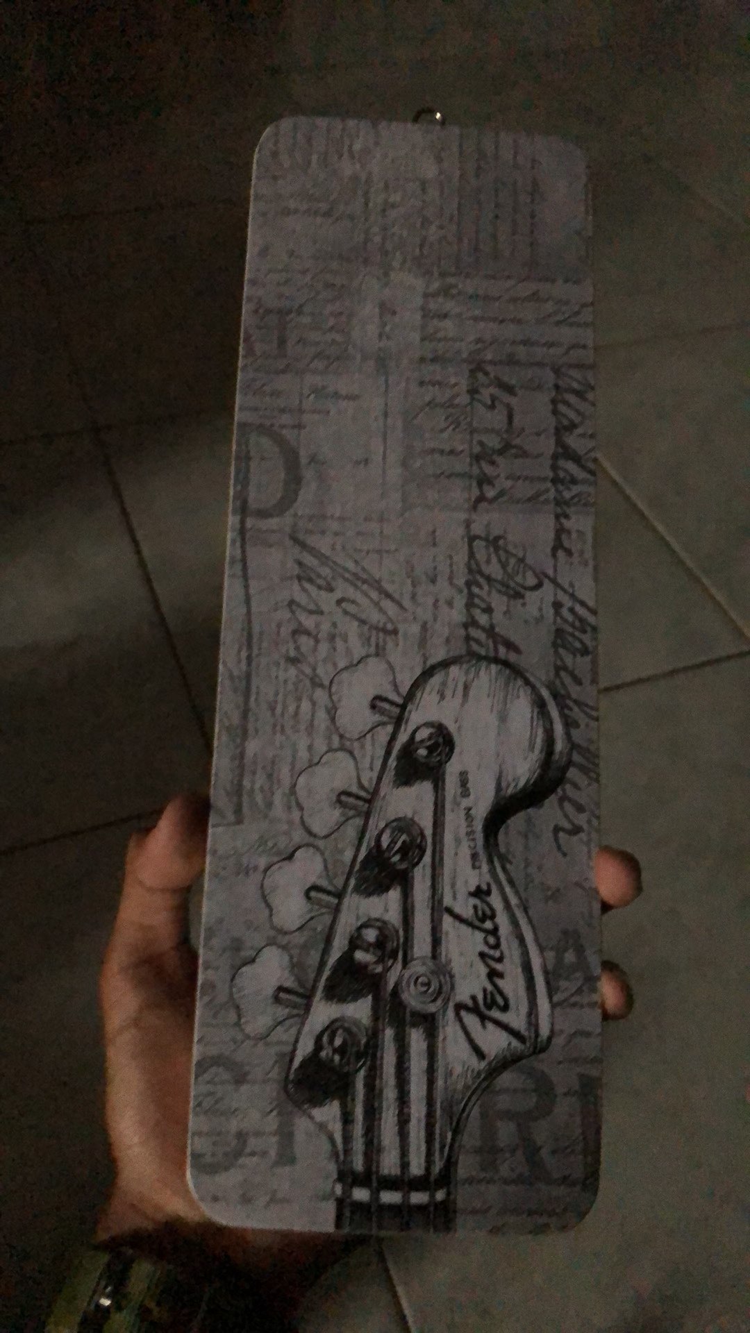 Walldecor Hiasan Dinding Bass Fender Poster Kayu Vintage  Ukuran  10x30cm