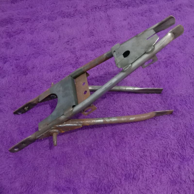 Sambungan rangka belakang Buntutan Rangka Honda CB100 CB125
