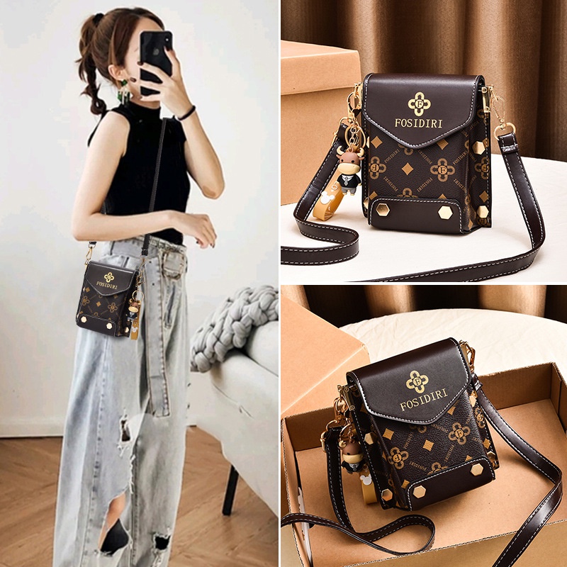 Tas Selempang Wanita Korea Fashion Trend Sling Bag Chain Shoulder Bag Tas Ponsel Utusan Tas Fashion Wanita Satu Bahu Retro Tas Persegi Kecil Tas Ponsel Mini Wanita Fashion Aksesoris