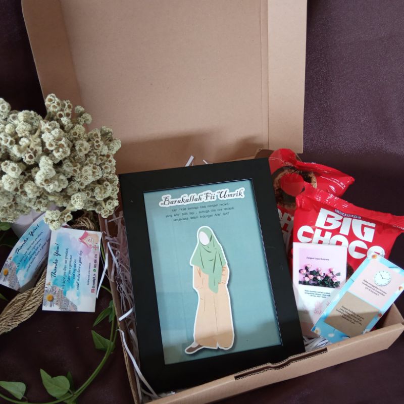 ceritahariini | Hadiah Foto | Hadiah Mozaik | Hadiah Vektor | Gift Box | Editan Foto