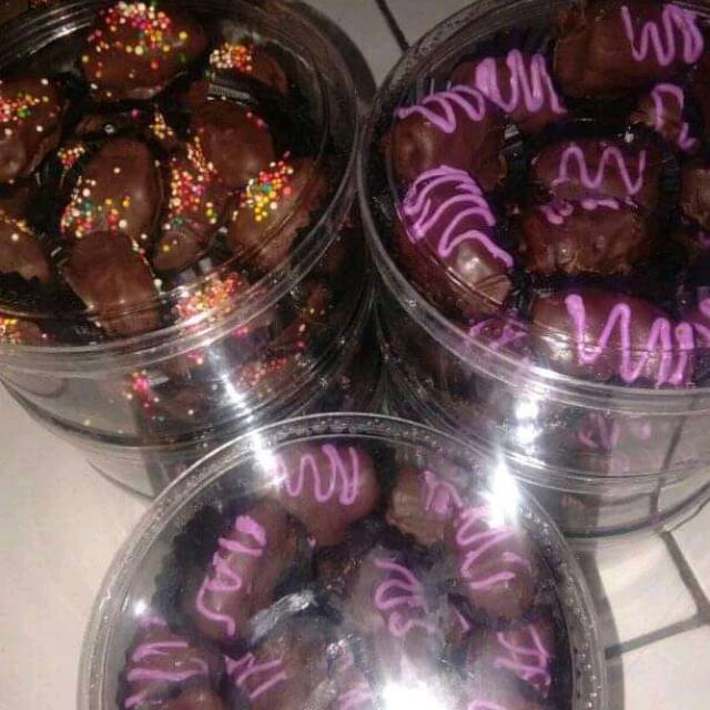 

Kurcok kurma coklat