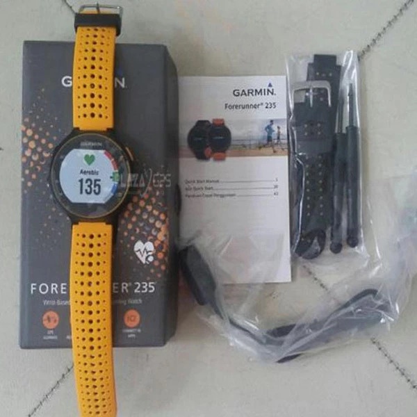 Garmin Forerunner 235