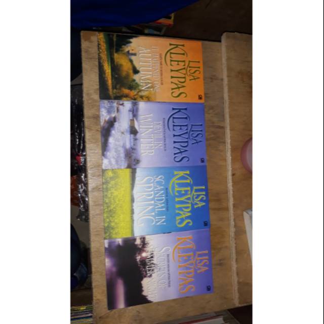 Seri WALLFLOWER by Lisa Kleypas