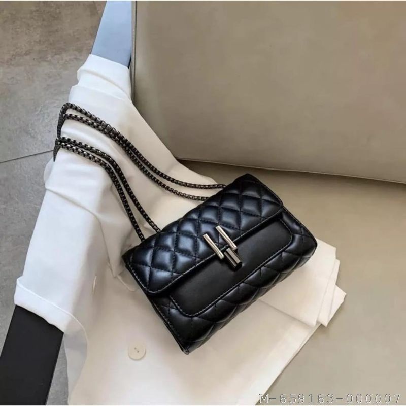 TAS SELEMPANG/SLING BAG WANITA AMORA TALI RANTAI PANJANG VGAI-365Variasi：Hitam, Maroon, Kuning, Pink