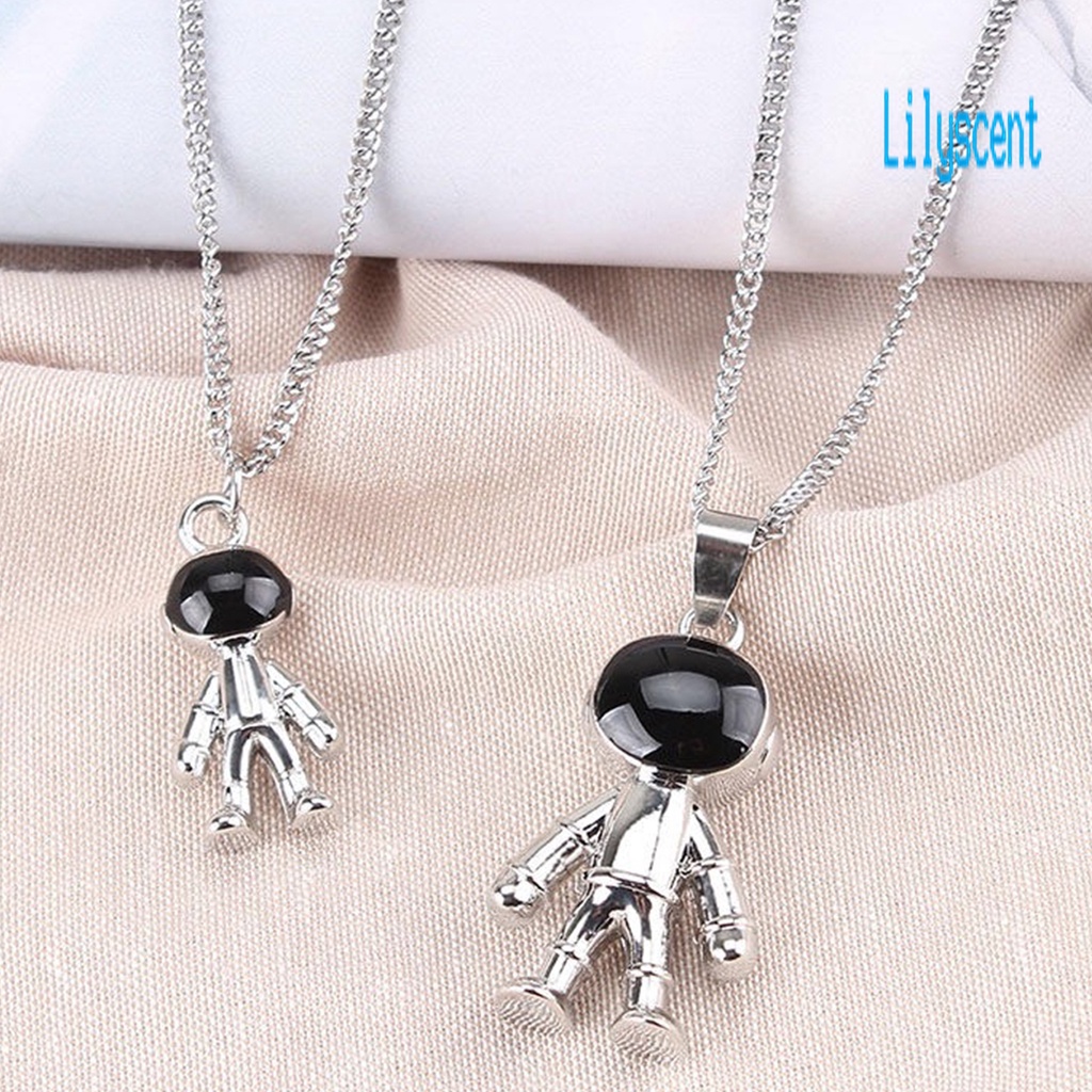 Kalung Rantai Dengan Liontin Bentuk Spaceman Untuk Unisex / Pria / Wanita