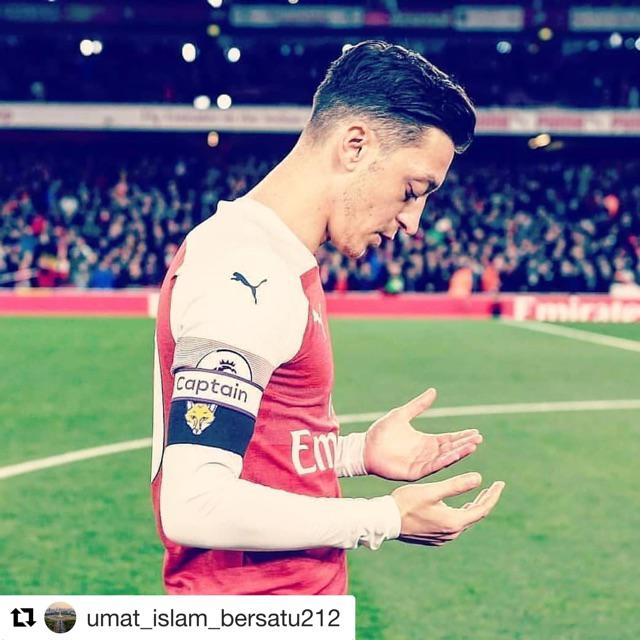 Gorden Blackout Premium Abu Tua Abu Muda 6 Gelmbung 12 Lubang Smokring Silver L 100×200 T