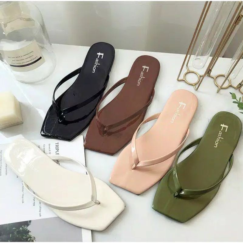 Sandal Teplek Jepit Wanita