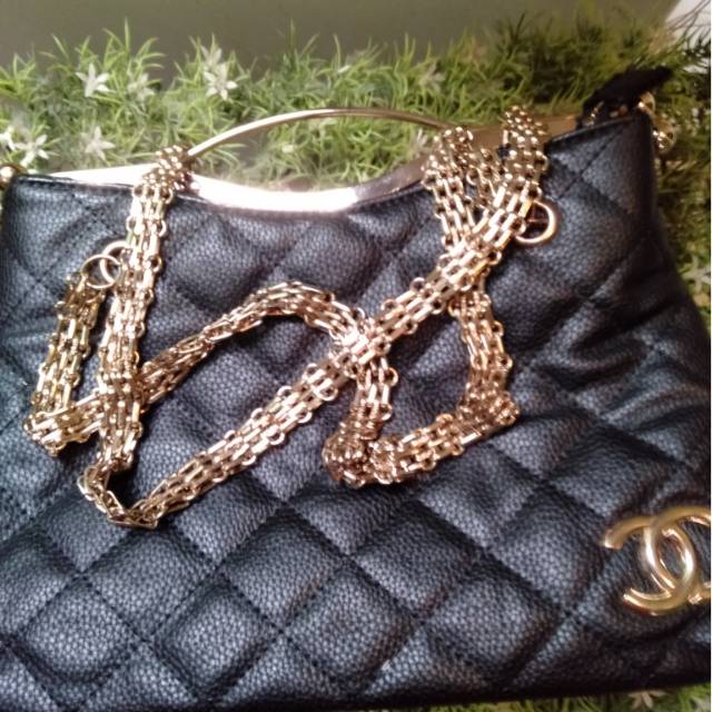 PRELOVED TAS RANTAI HITAM