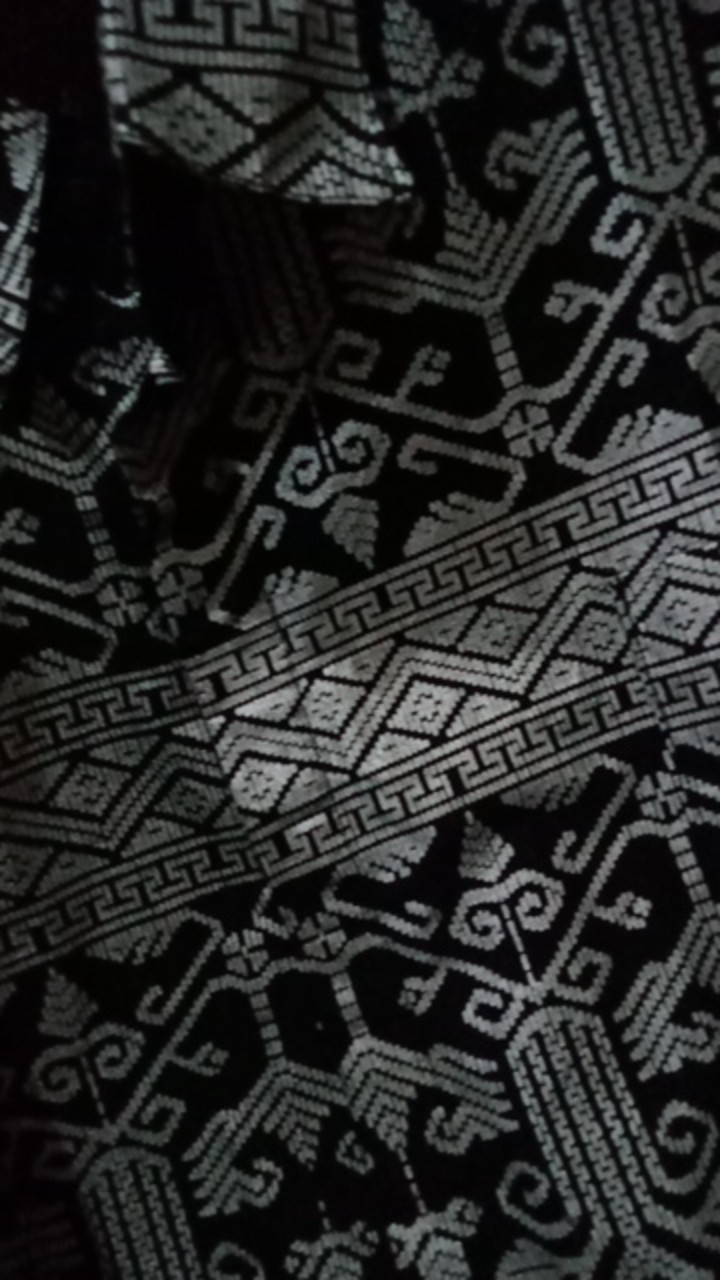 Kemeja Batik Pria Lengan Panjang Prada Anjani Silver