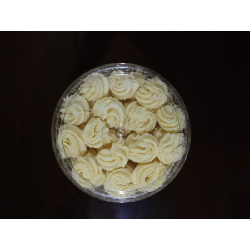 

Kue Semprit untuk Natal, Tahun Baru, Lebaran, atau stok cemilan dirumah