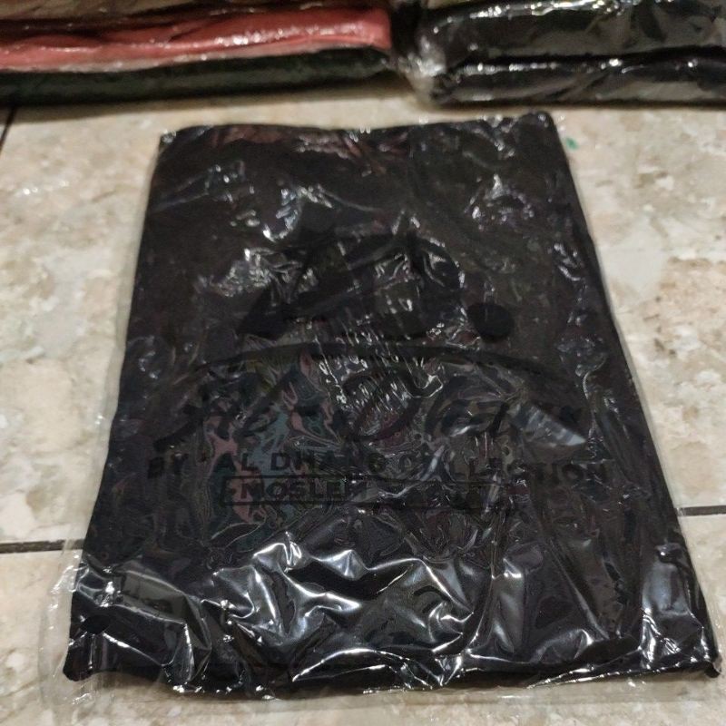 HIJAB INSTAN SHERIN POLOS ORI AL-DHANS-Hitam