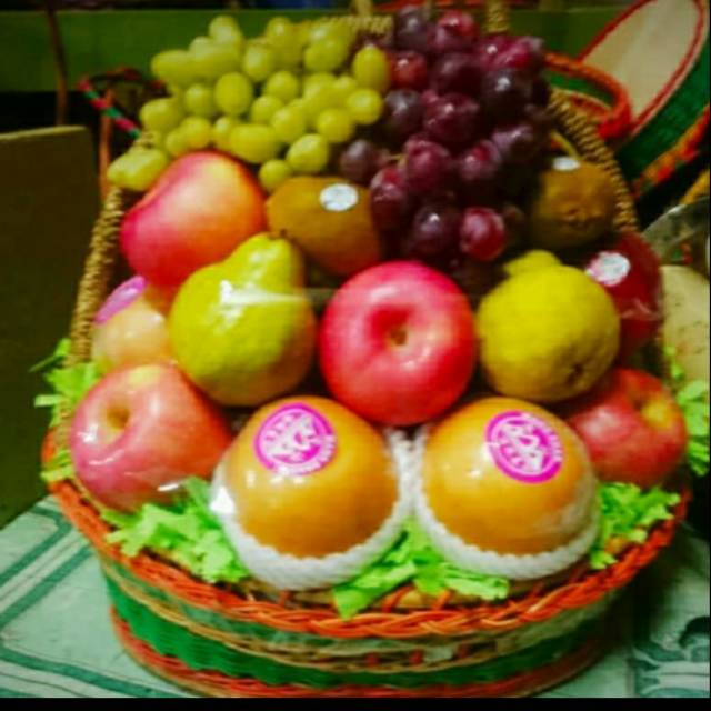 

Parcel buah sedang natal / lebaran